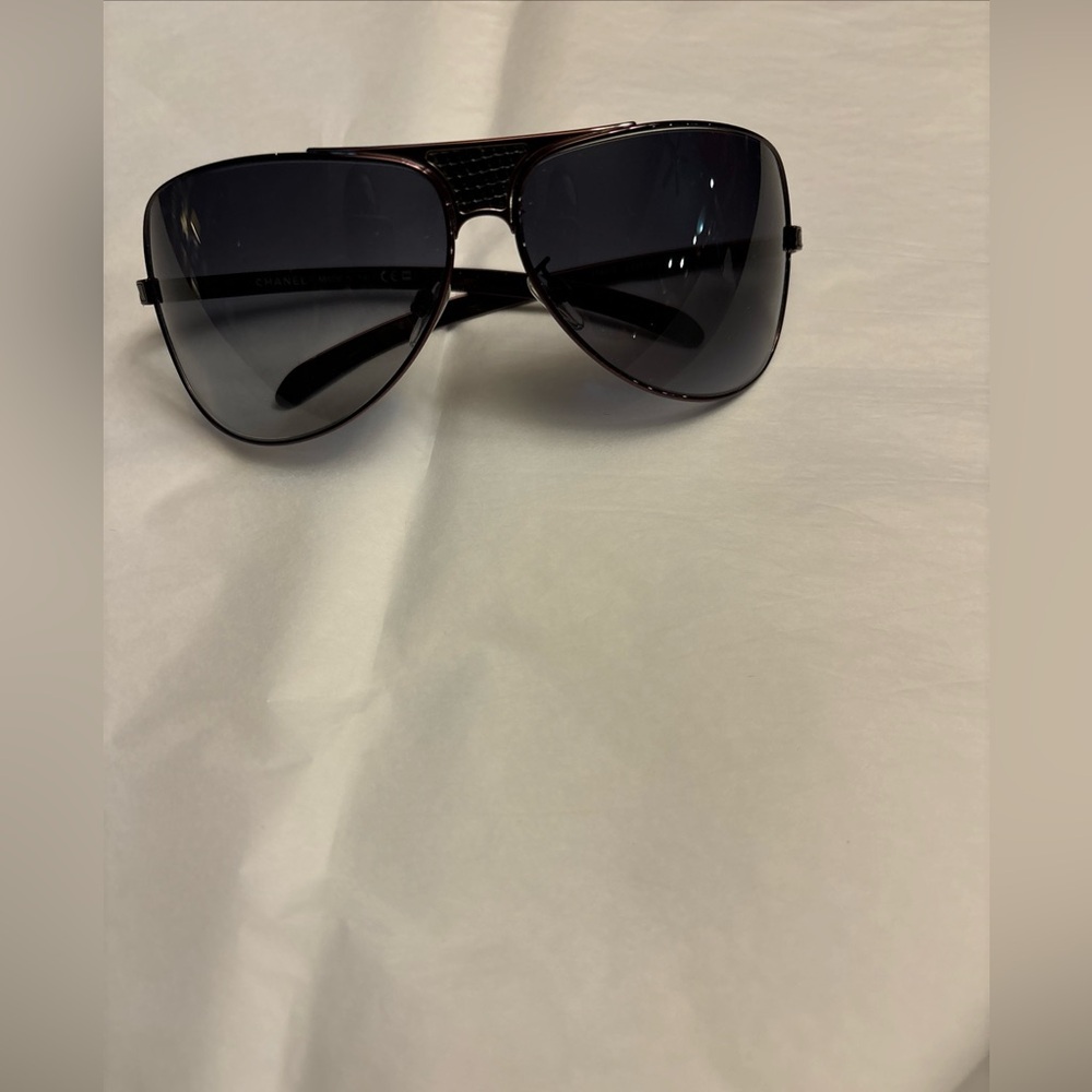 Authentic unisex Vintage Chanel Aviator Sunglasses With Alligator Trim